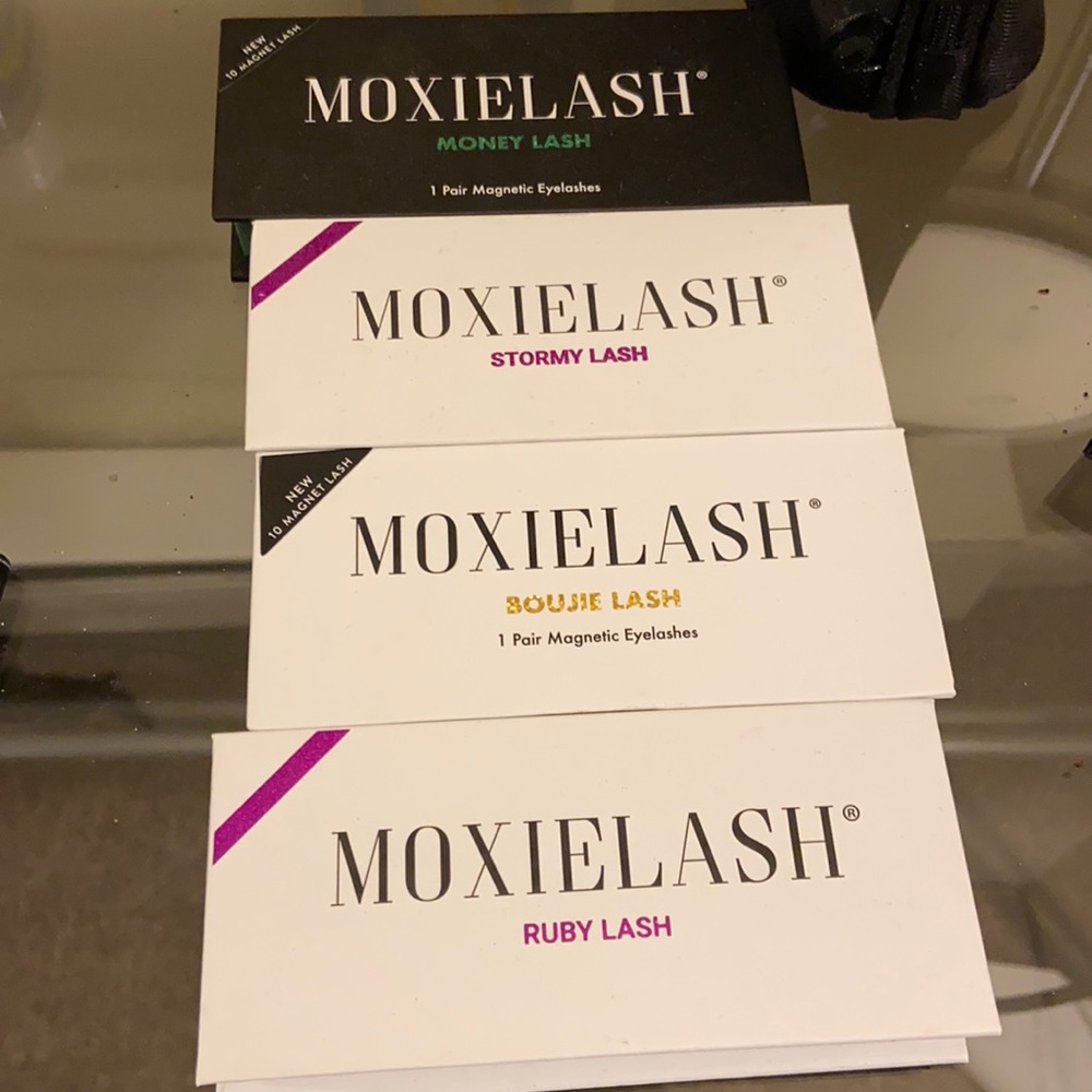 Brand new Moxie magnetic lashes
